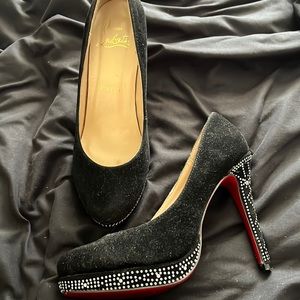 Tall heel with platform suede heel
